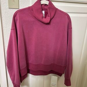 NWT Lululemon Softstreme Turtleneck Pullover in Pomegranate size 4